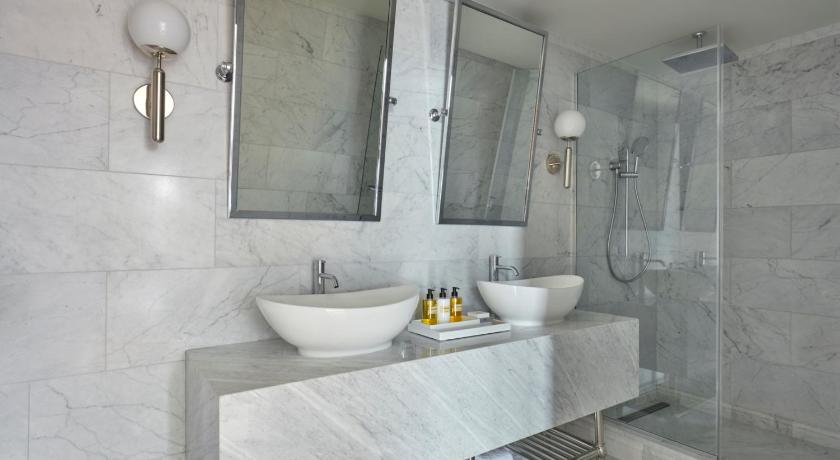 Image of Executive Suite 2
