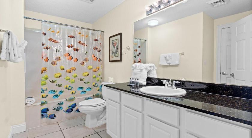 Image of Three-Bedroom Apartment 8