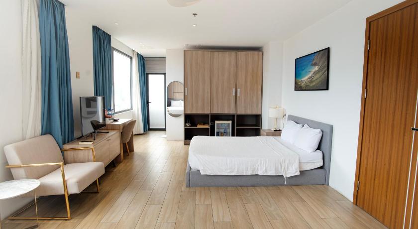 Image of 3 Double Beds Room 3