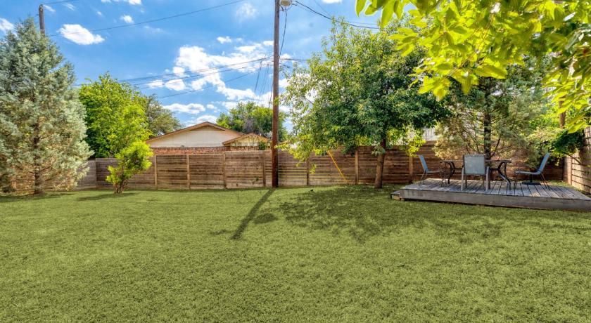Austin Groovy Townhouse near SoCo 3-Star Accommodation room