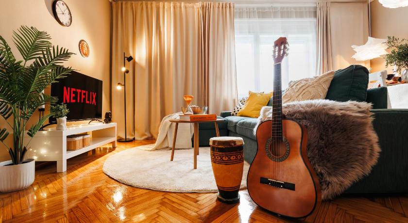 Harmonic Nest 3min to Republic Square Renovated