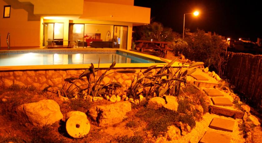 Algarve Surf Hostel - Lagos photo
