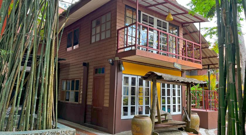 Image of Bungalow Family with 2 Bedrooms 1