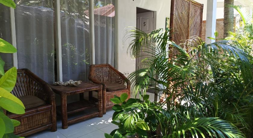 Image of Family Room with Terrace 2