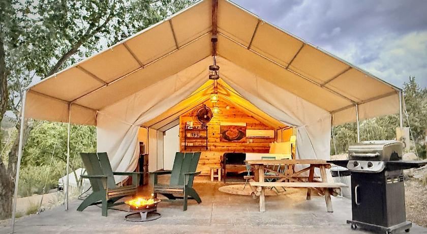 Glamping Tent #3 with Heat AC and Private Bath