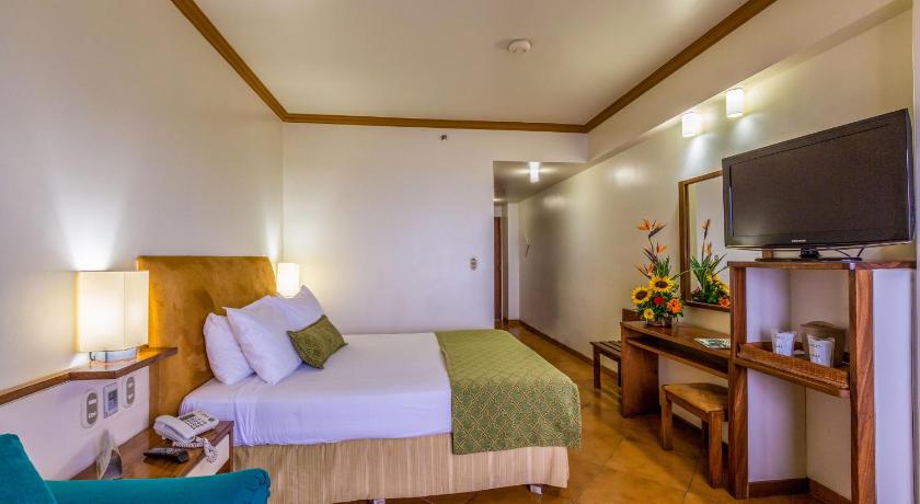 Image of Standard Queen Room 1