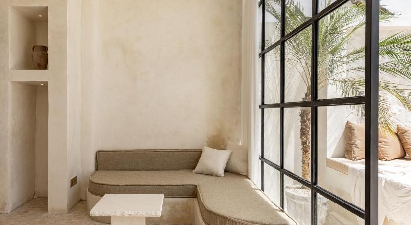 발리 Luxe & Unique honeymoon Bocami Suites- 1 by OriVista 4성급 호텔 레스토랑