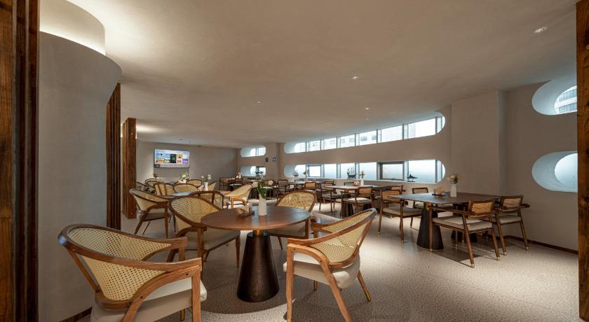 Atour Hotel Qingdao Olympic Sailing Center May Fourth Square - image 17