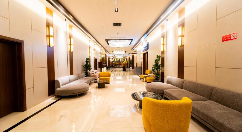Astoria Hotel - image 12