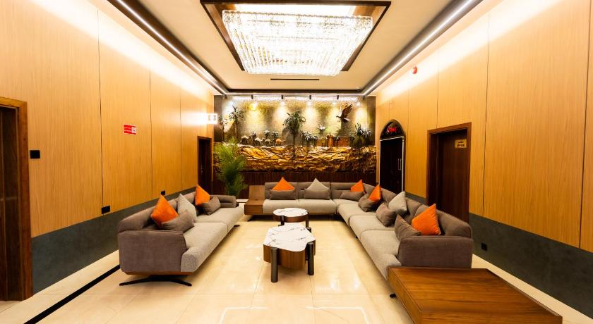 Grand Astoria Hotel - image 12