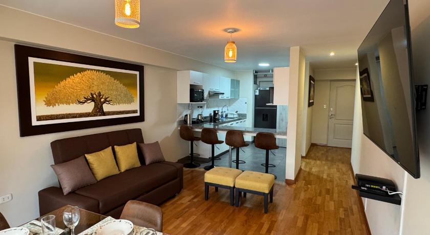 2 bedroom Apartment Executive Apartment Miraflores - image 3