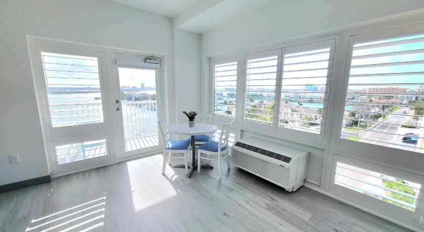 클리어워터 (FL) ChartHouse Clearwater Beach Marina Hotel 3성급 숙소 로비
