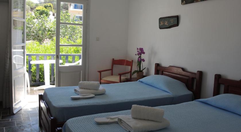 Utopia Hotel Apartments photo