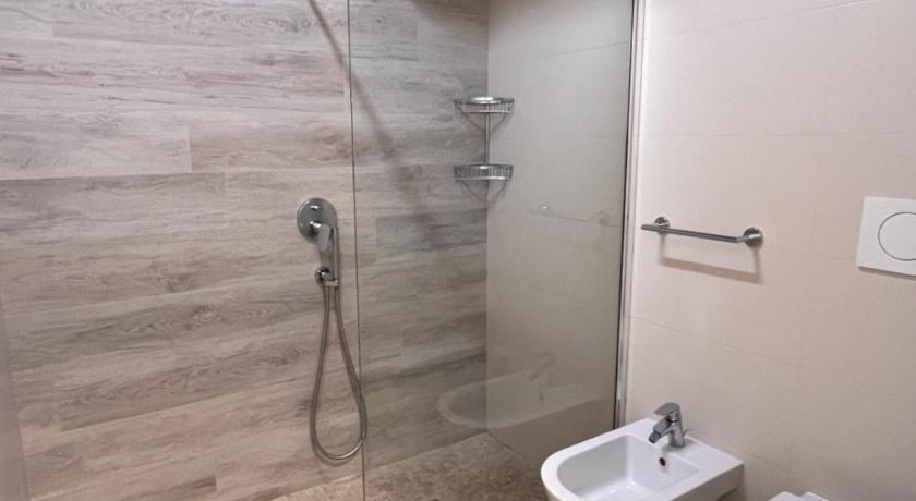 Image of Deluxe Apartment 2