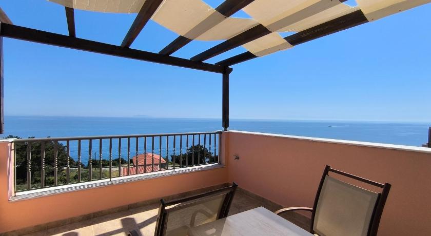 Image of Family Room with Sea View 6