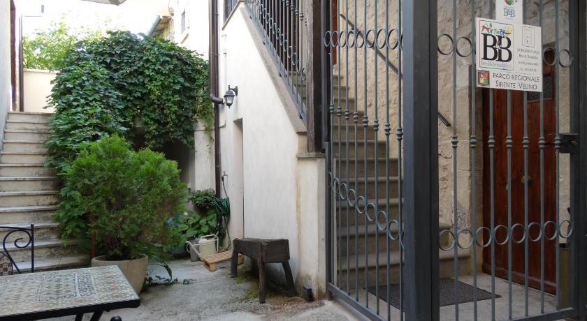 サン・ピオ・デッレ・カメーレ B&B Goriano Valli 3つ星 ホテル ロビー