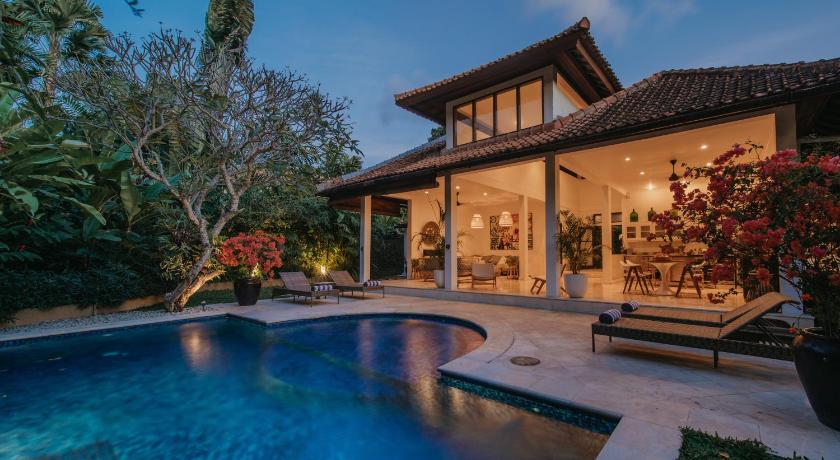 Villa Eight - image 2