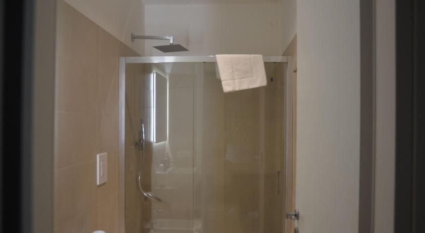 Image of Deluxe Room 3