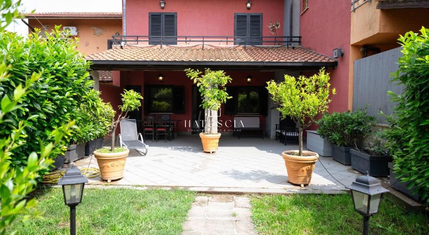 Natuscia Trevignano Platani Villa with Garden