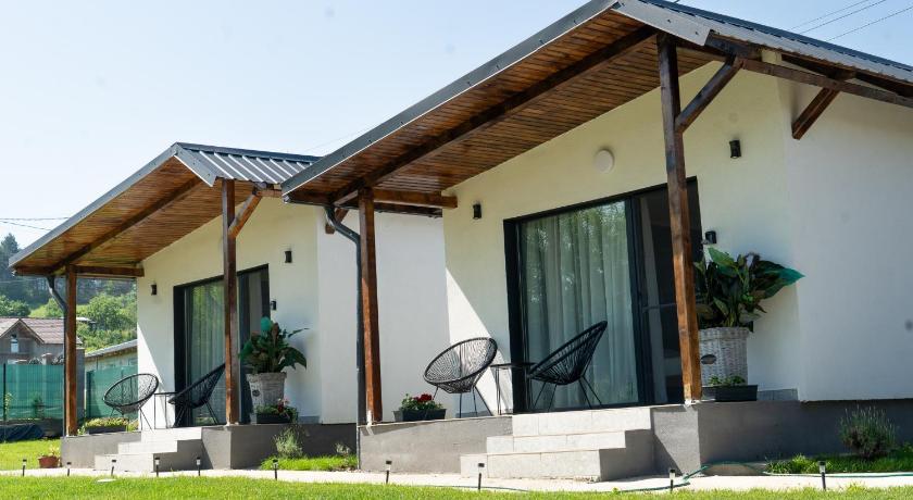 Cabanutele "La Garaj"