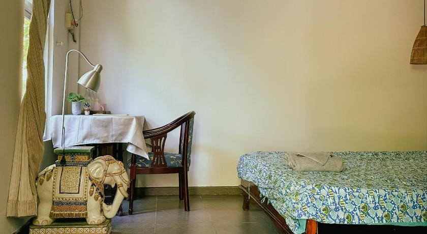 Image of Queen Room 4