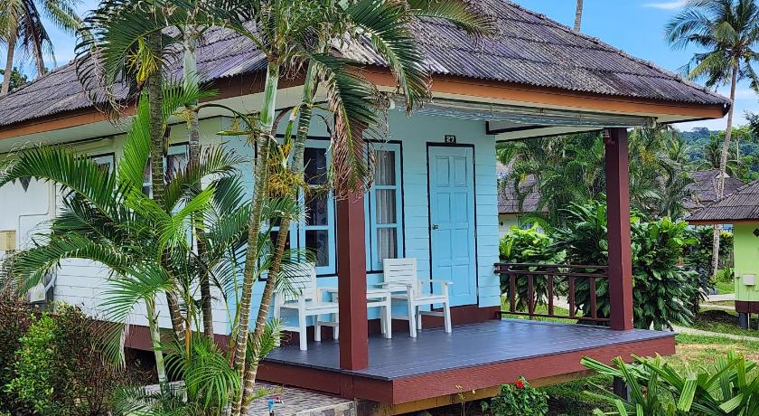 Image of Bungalow with Sea View 1