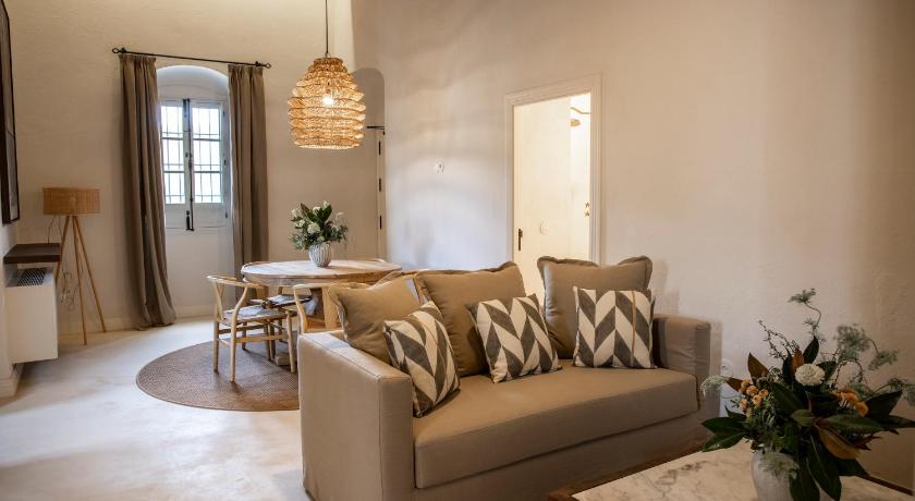 ポサダス Hotel Corbella 5つ星 ホテル レストラン