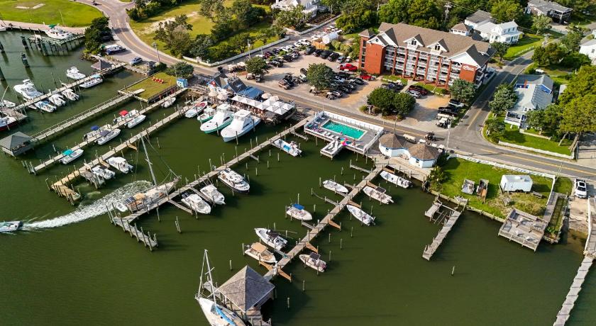 오크라코크 Anchorage Inn & Marina 2성급 숙소 외관