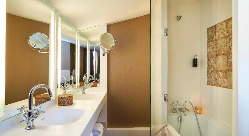 Image of Family Suite 2