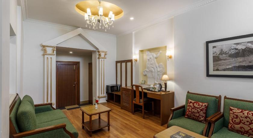 Image of Suite - Garden View 11