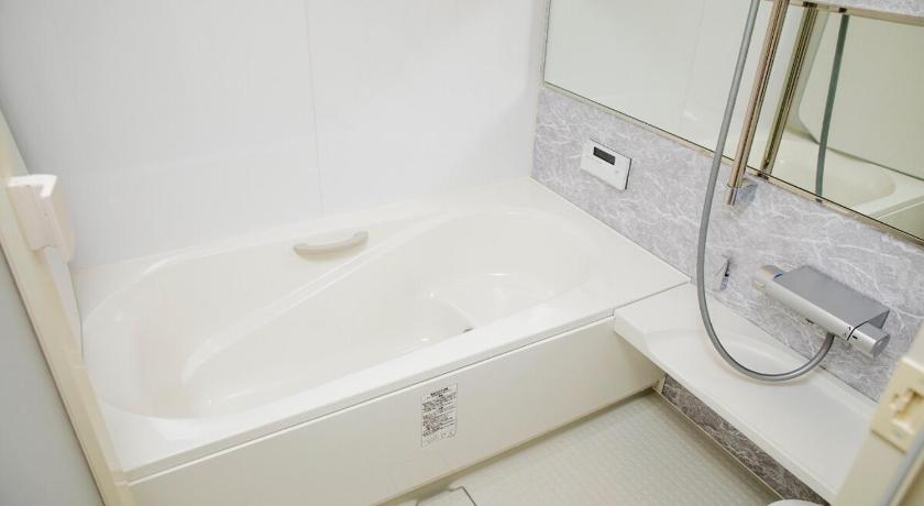 东京 YT2198 Two minutes direct to Ikebukuro for ten people ree Wi-Fi 4星级 单人房 外观