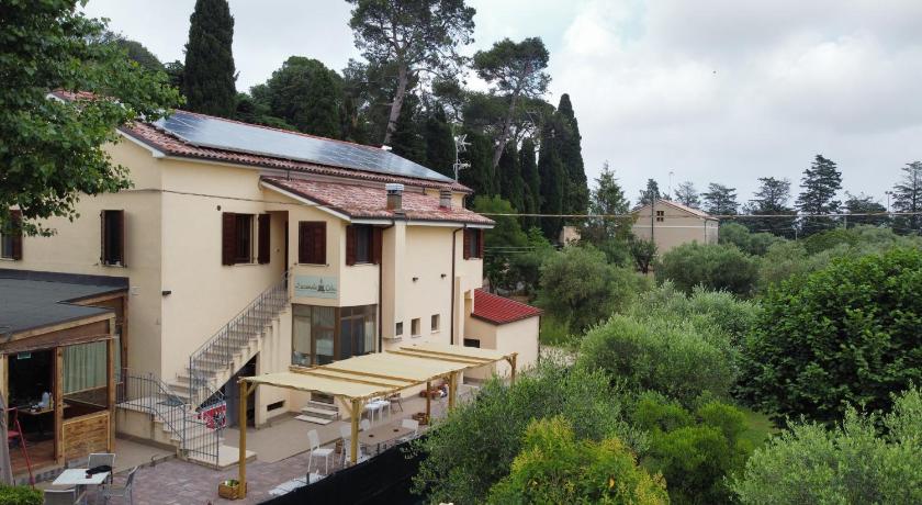 LOCANDA OLIVI affitta camere