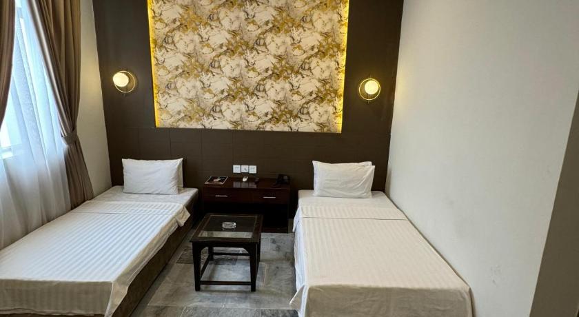 Hotel Crescent - image 6