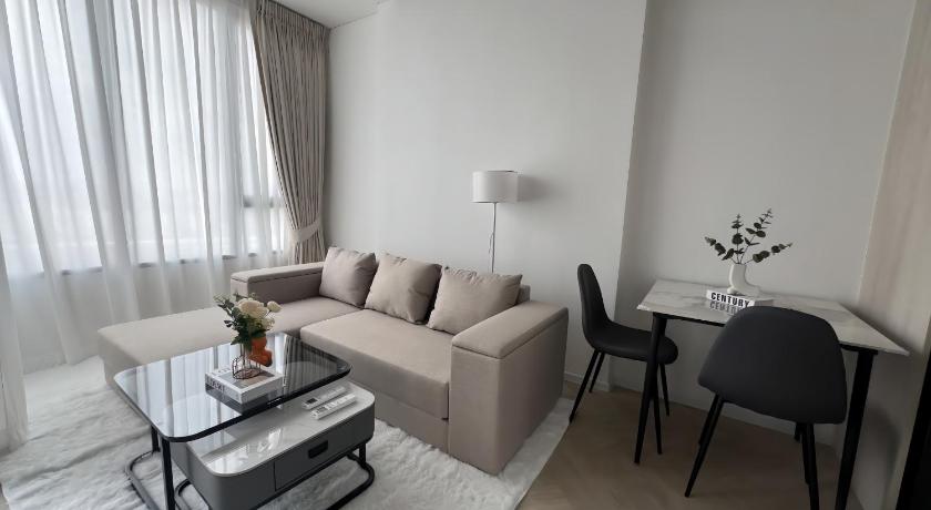 Bangkok Siamese Rama 9 4-Star Guesthouse suite