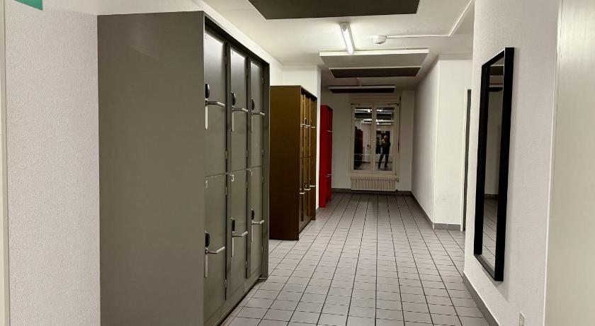 Image of Quadruple Room with Shared Bathroom - 4 person 11
