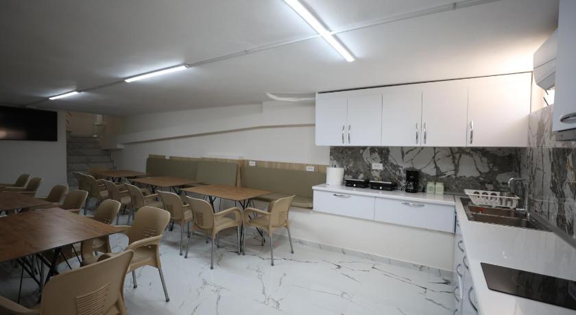 Urban Stay Hostel - image 5