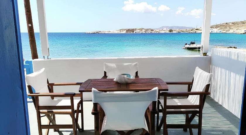 Apleton Beach House Kimolos at Zacharias Beach