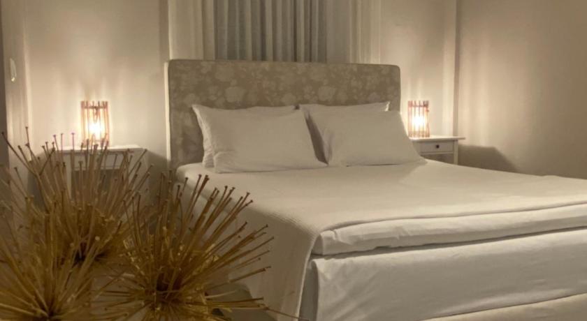 Image of Apartment with Sea View 0