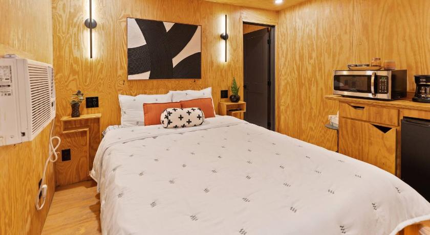 피닉스 (AZ) Unique*NEW*Hot Tub Studio*Mins to DT & PHX Airport 4성급 숙소 객실