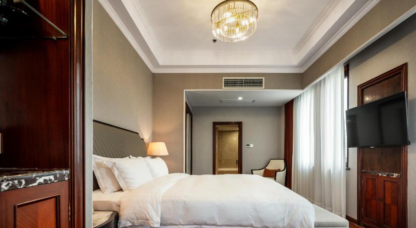 Image of Specialty Suite 1