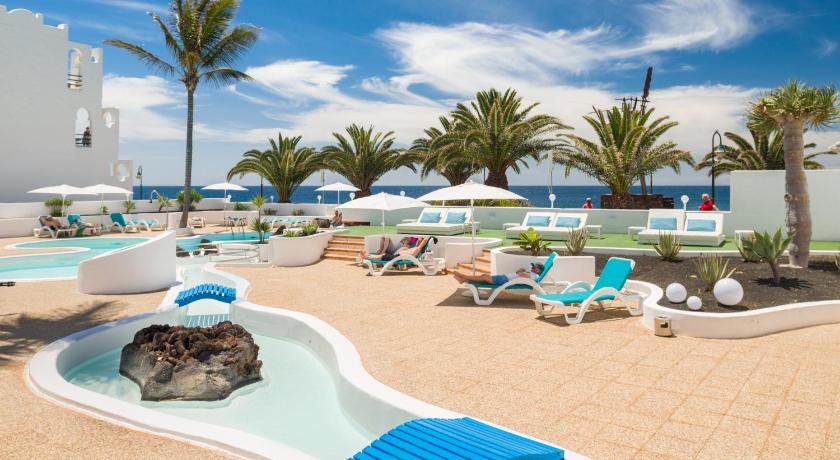 Neptuno Suites - Adults Only