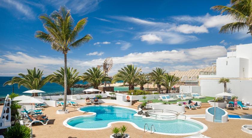 Neptuno Suites - Adults Only