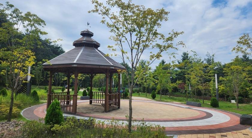 槐山 Goesan Joryeong Pension 3星级 民宿 餐厅