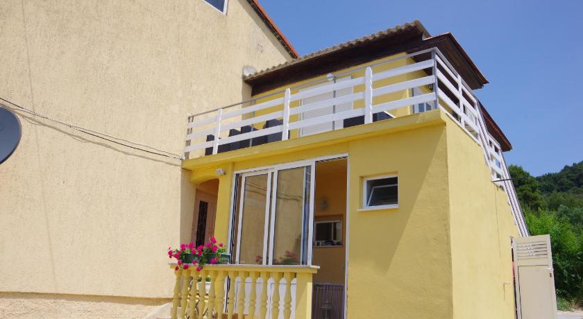 One Bedroom Apartment