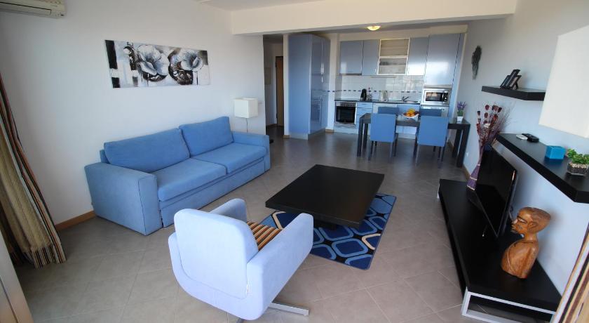 Imagem de Apartamento com 1 Quarto e Vista Mar (One-Bedroom Apartment with Sea View) 0
