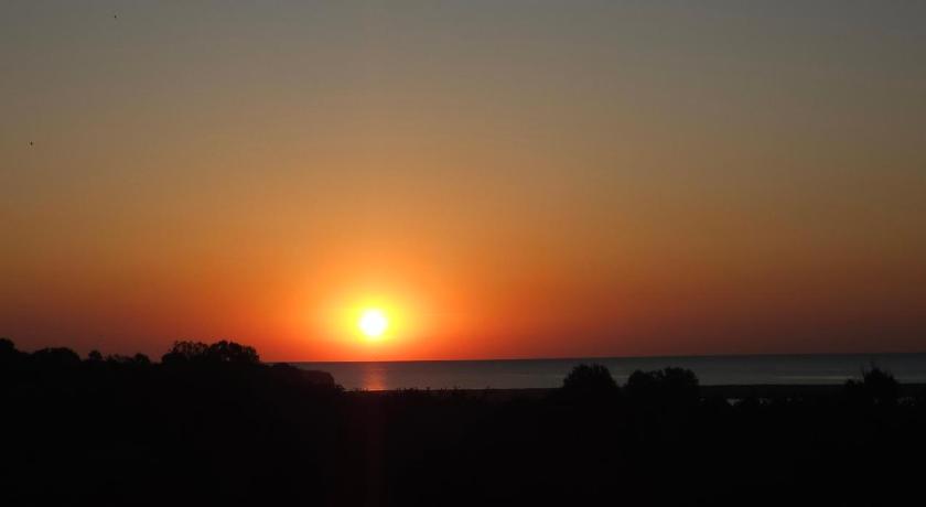 ROCA Seaview Apartments