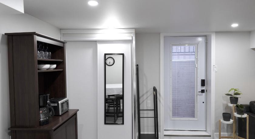 Image of Deluxe Queen Room 12