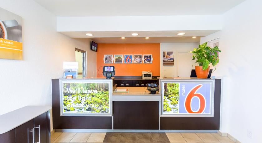 Motel 6-Klamath Falls, OR