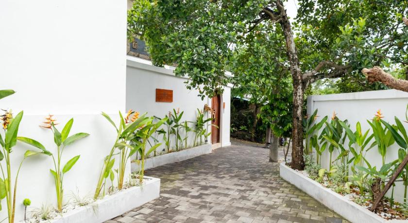 발리 Kamila Villas Seminyak 3 4성급 게스트하우스 로비