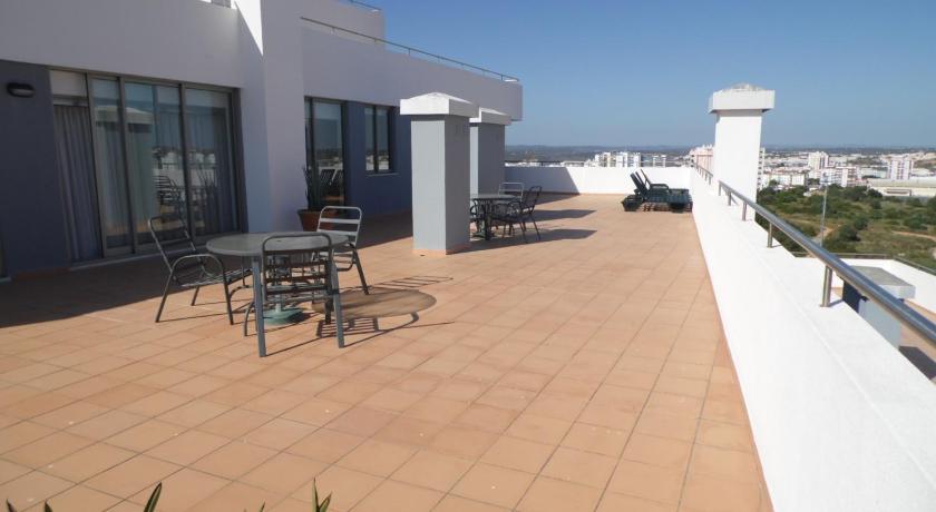 Imagem de Apartamento com 4 quartos (Four Bedroom Apartment) 10